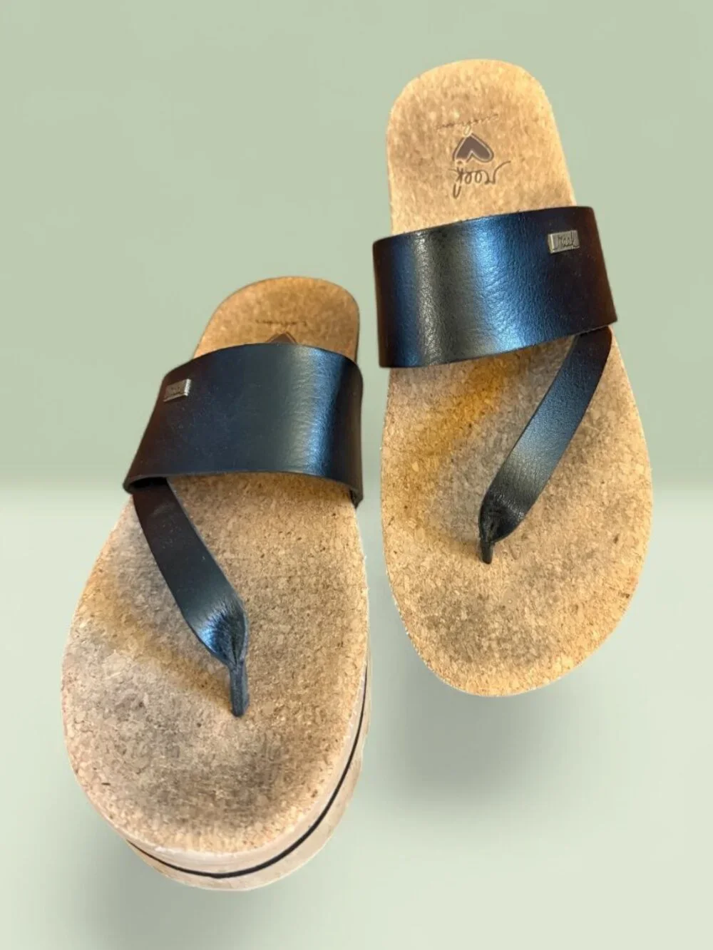 Reef Black Vegan Leather thong Wedge Sandals Cushion Sol Hi Sz 9